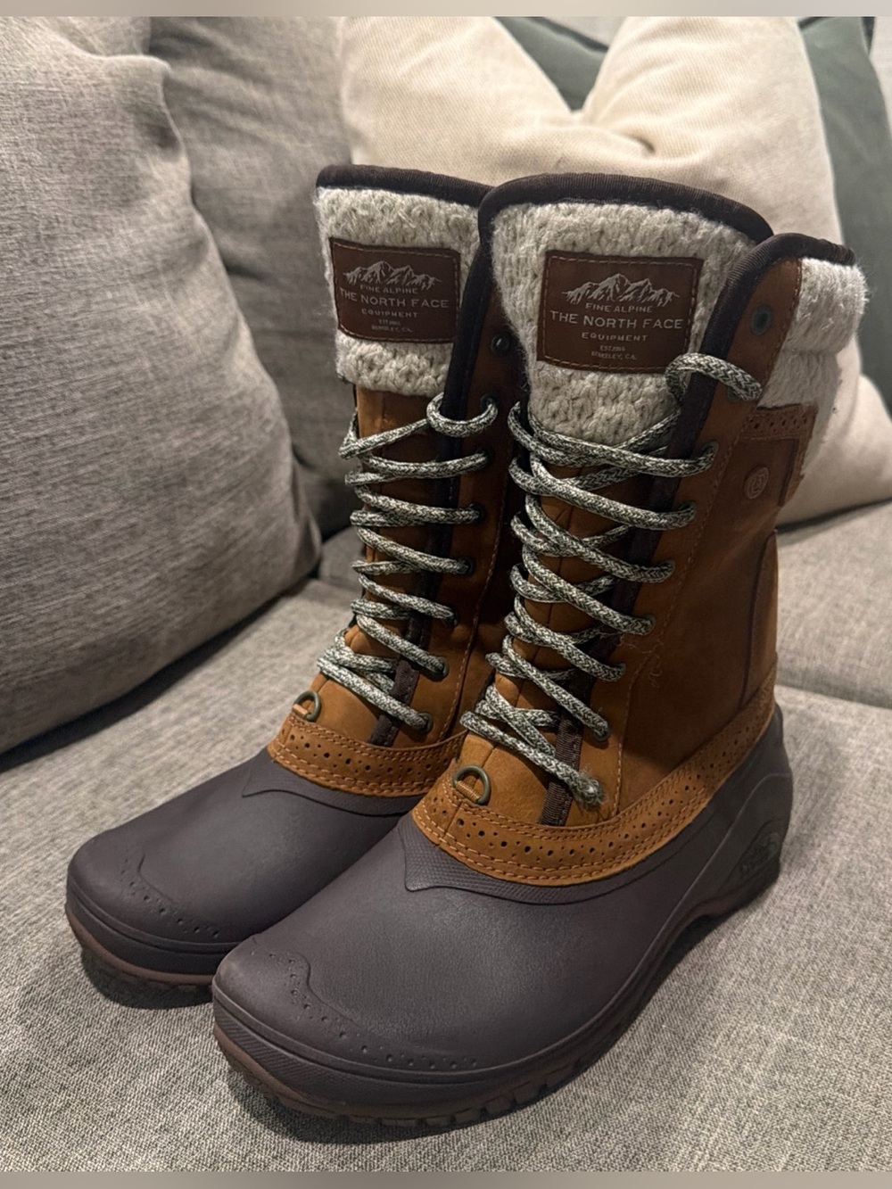 The North Face Shellista III Mid WinterBoots - Women's Size 7.5 - Picture 2 of 11